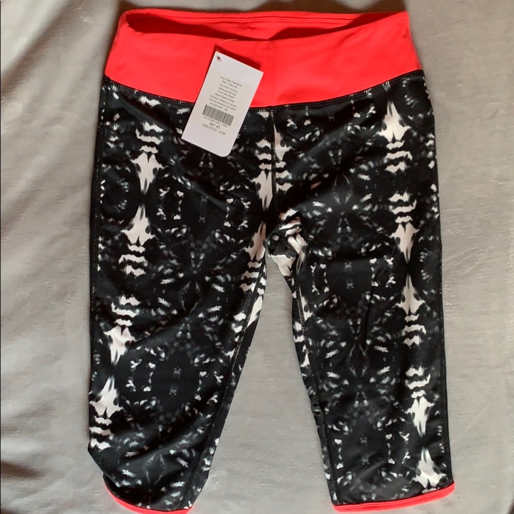 Capri yoga pants